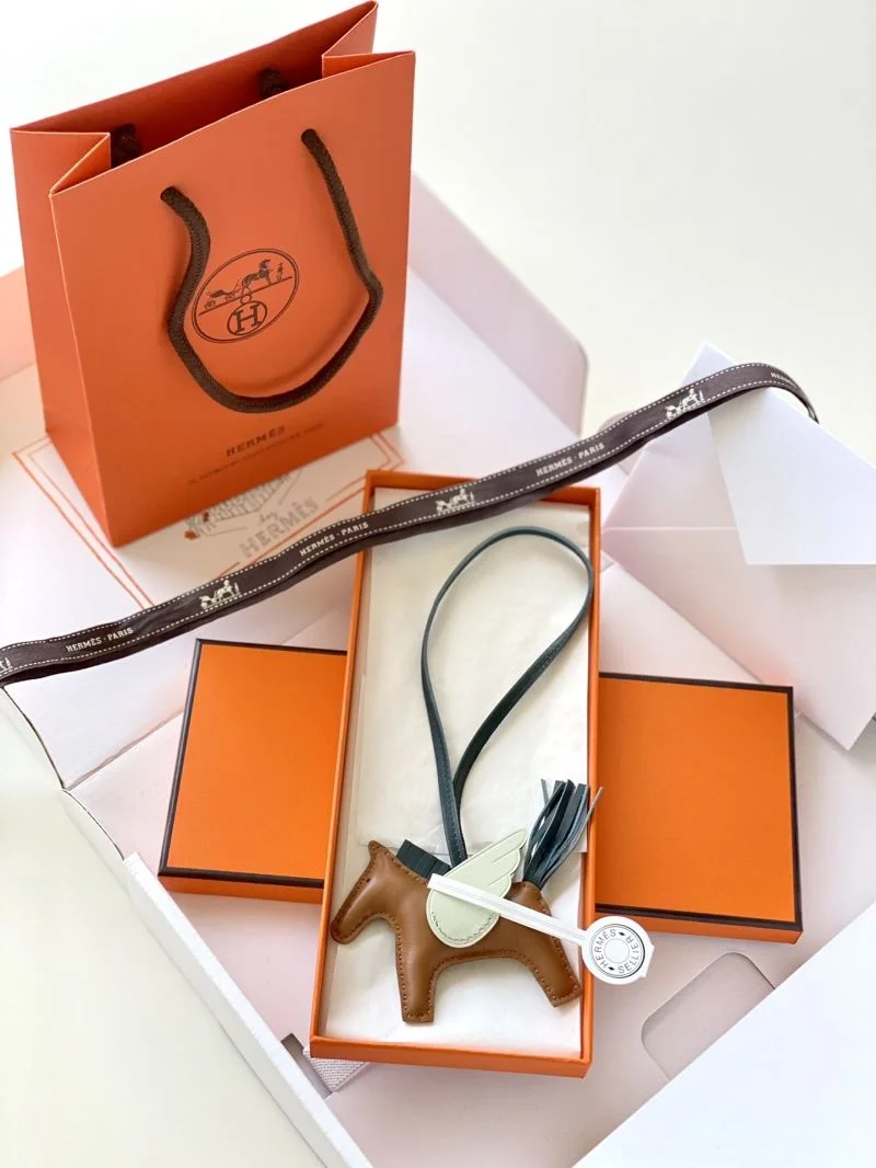 Hermes Handmade Pendant FlexibleFit 48162