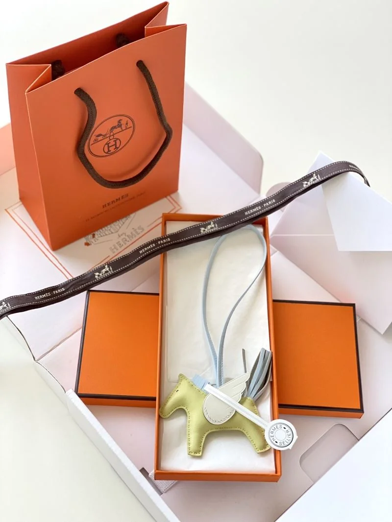 Hermes Handmade Pendant FlexibleFit 48162