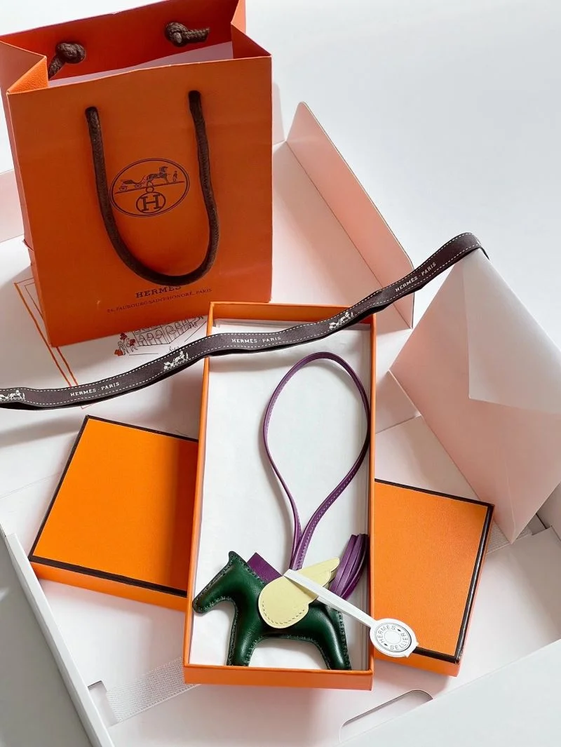 Hermes Handmade Pendant FlexibleFit 48162