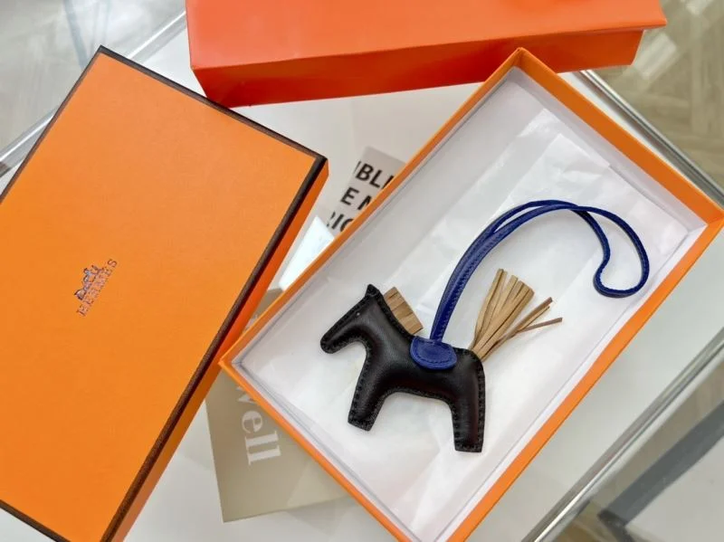 Hermes Handmade Pendant Packable 48166