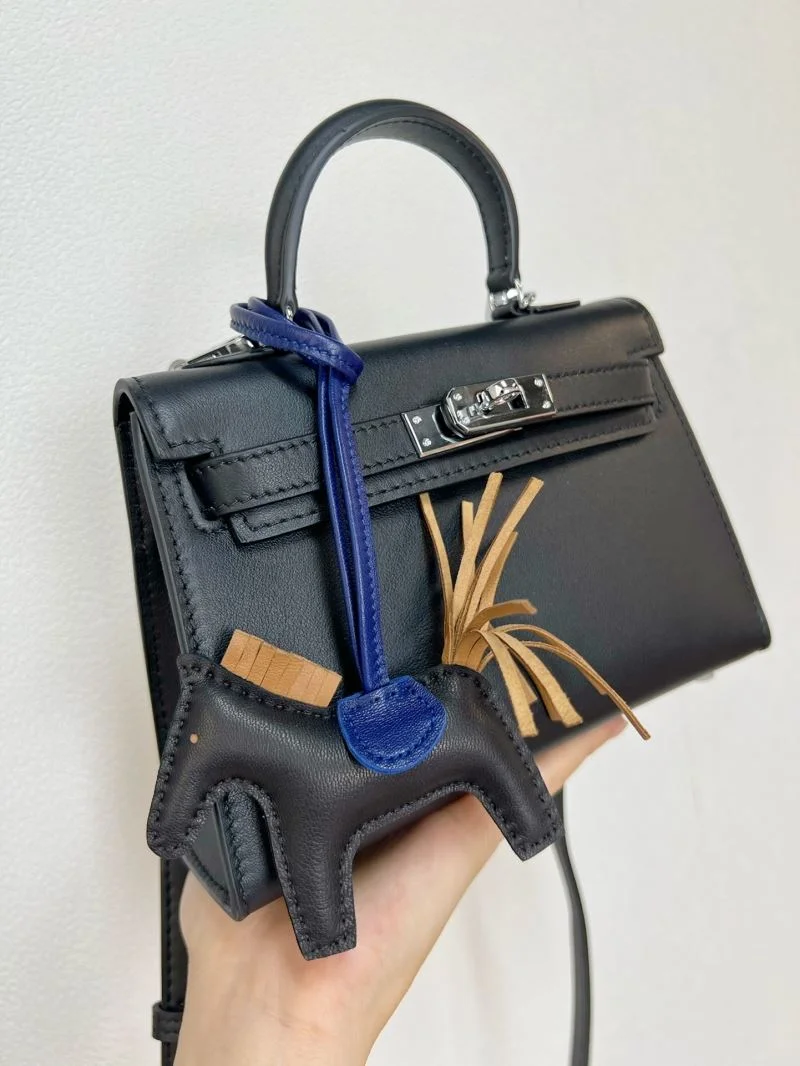 Hermes Handmade Pendant Packable 48166