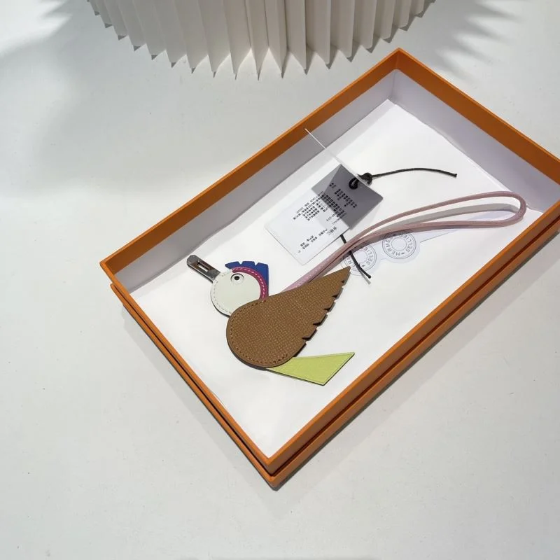 Comfortable Hermes Handmade Pendant 48153