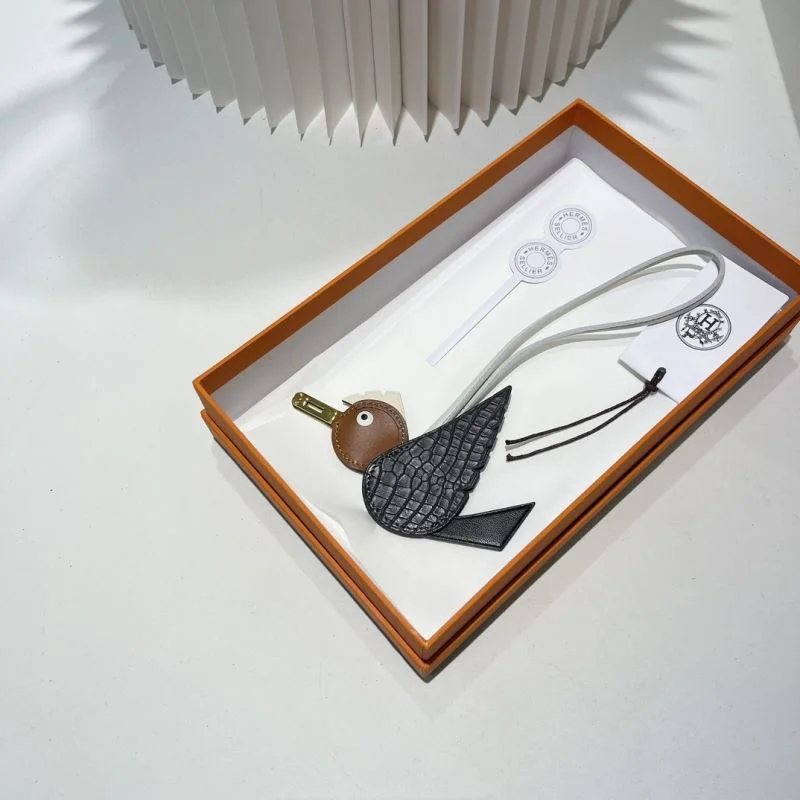 Hermes Handmade Pendant TimelessDesign 48219