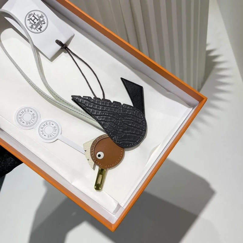Hermes Handmade Pendant TimelessDesign 48219