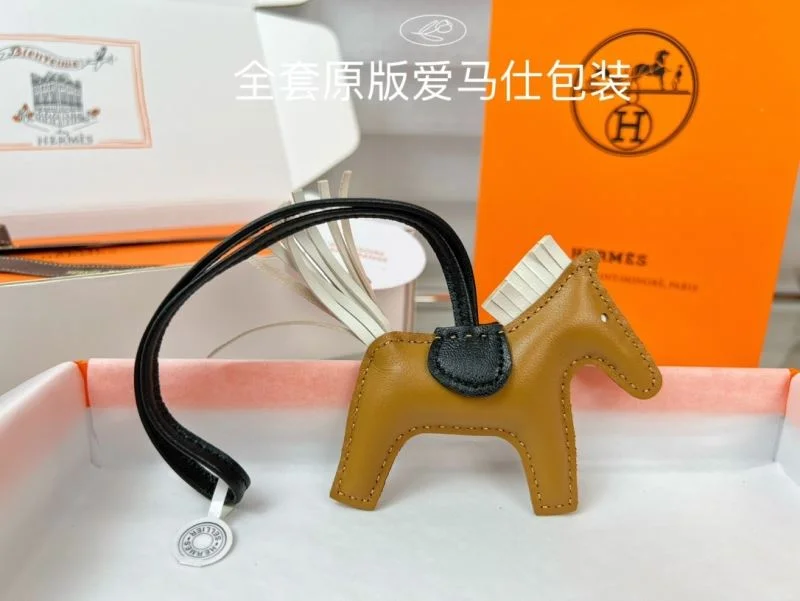 Premium Hermes Handmade Pendant 48175