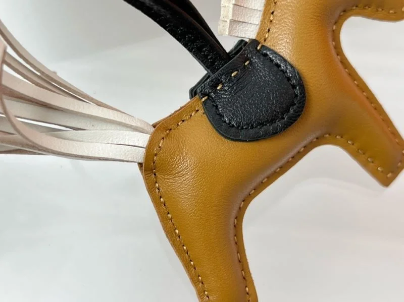 Premium Hermes Handmade Pendant 48175