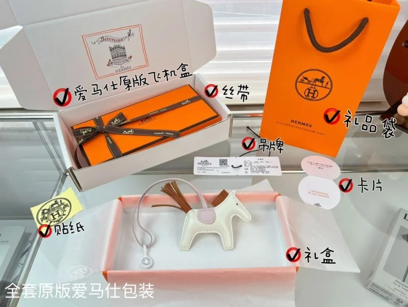 Hermes Handmade Pendant Casual 48124