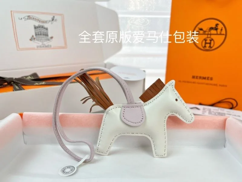 Hermes Handmade Pendant Casual 48124