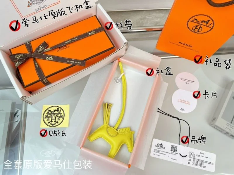 TravelReady Hermes Handmade Pendant 48121