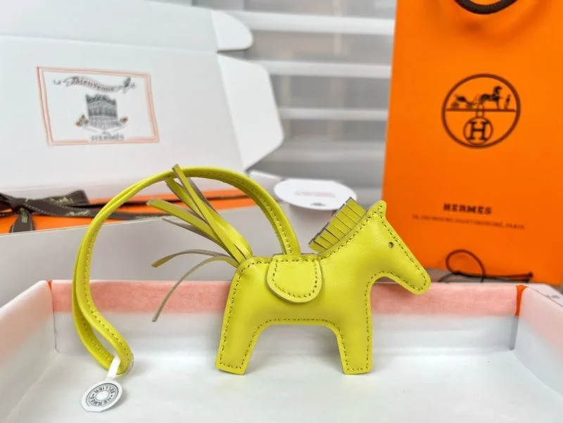 TravelReady Hermes Handmade Pendant 48121
