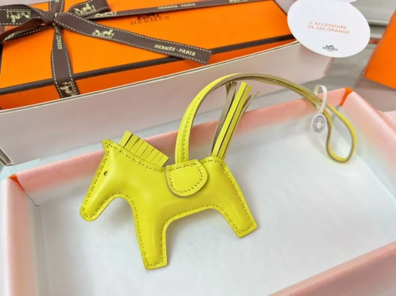 TravelReady Hermes Handmade Pendant 48121