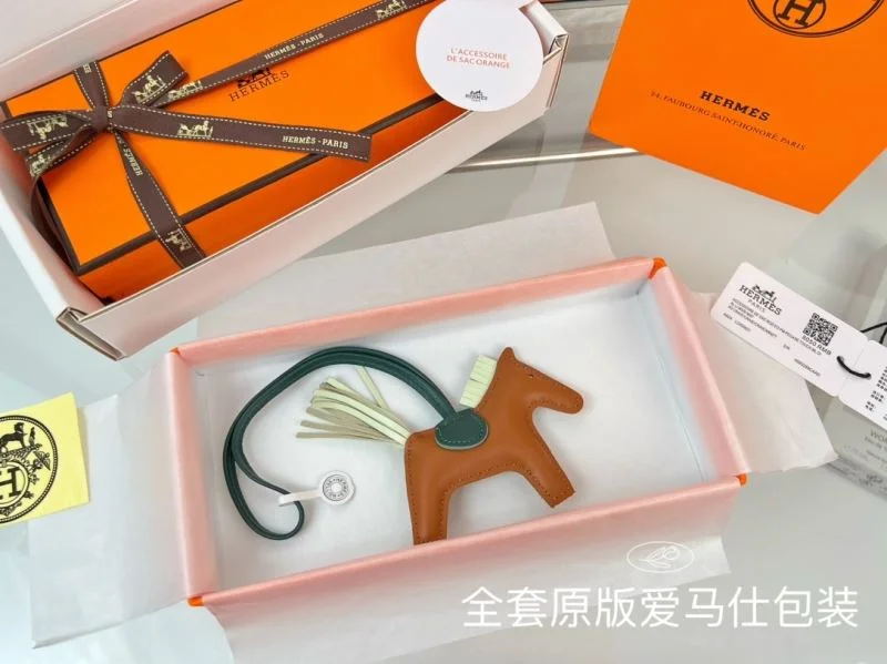 Hermes Handmade Pendant Contemporary 48128