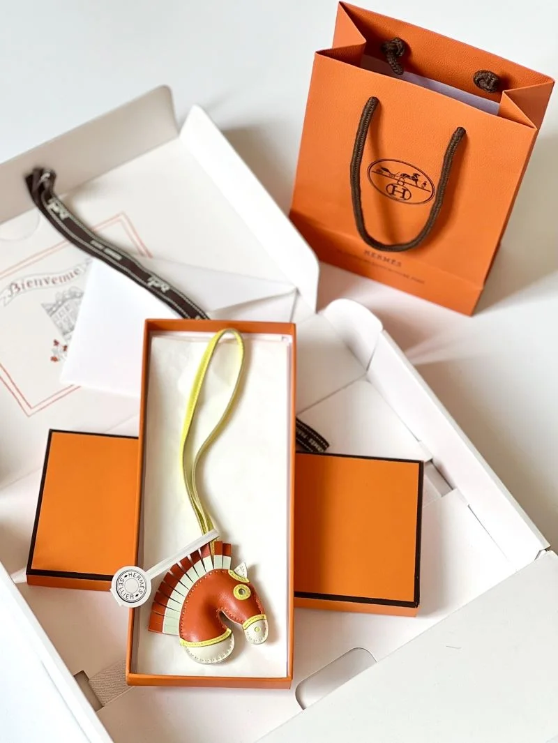 Youthful Hermes Handmade Pendant 48131