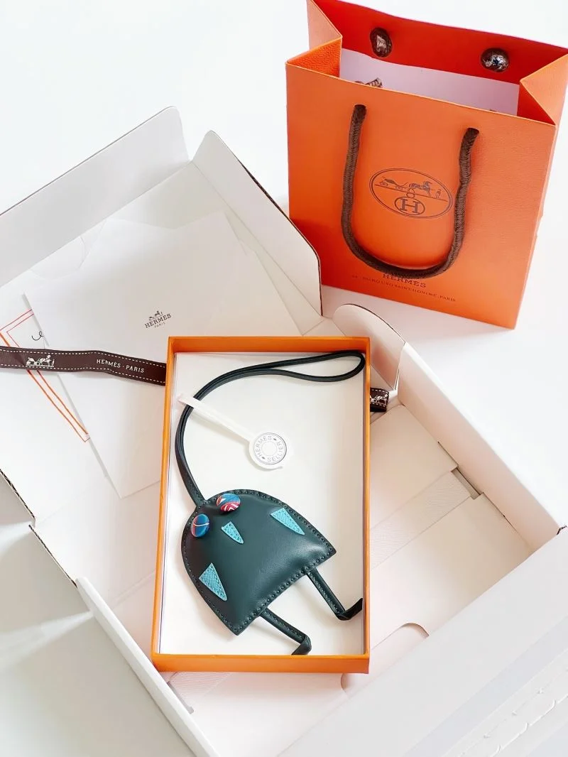 Hermes Handmade Pendant Practical 48133