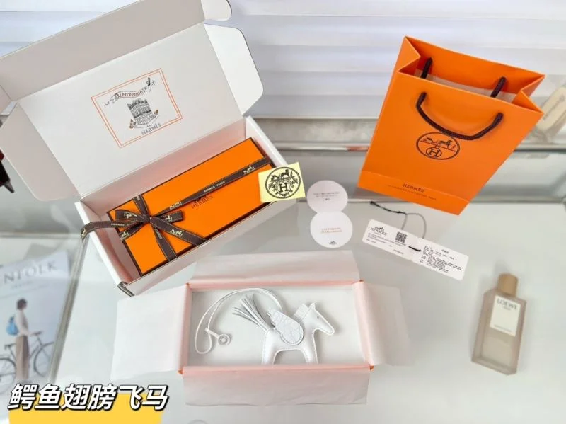 Hermes Handmade Pendant Chic 48139