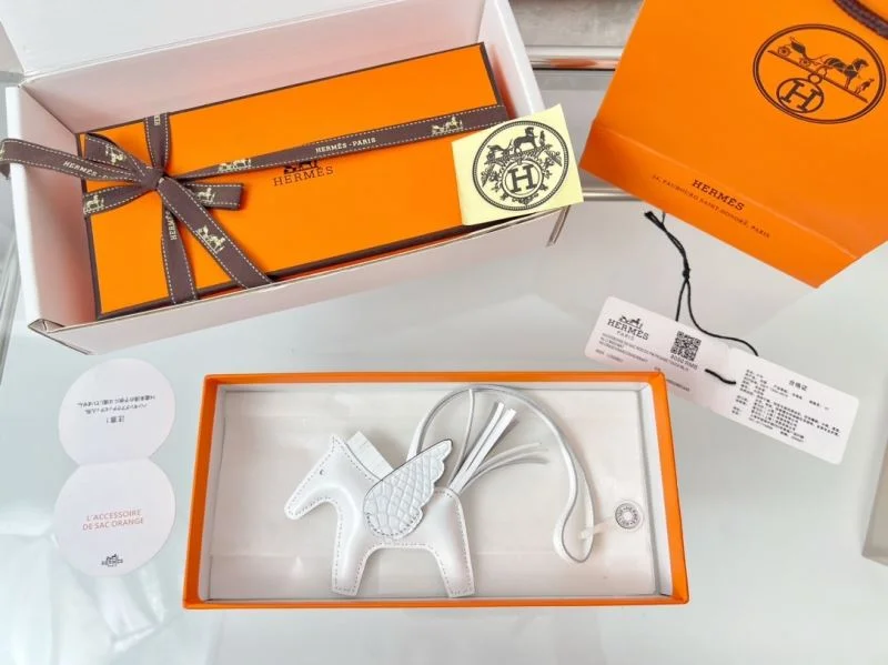 Hermes Handmade Pendant Chic 48139
