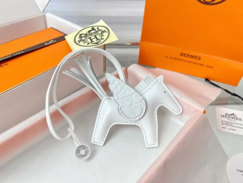 Hermes Handmade Pendant Chic 48139