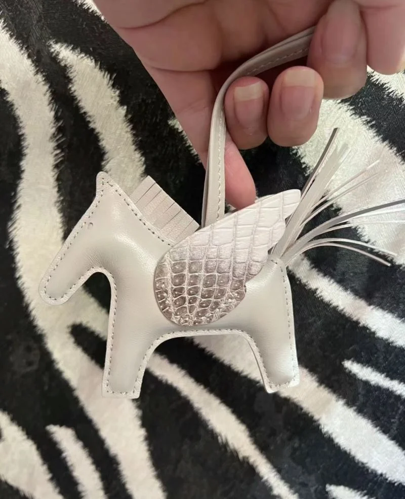 Fashionable Hermes Handmade Pendant 48114