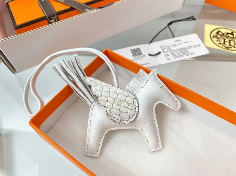 Fashionable Hermes Handmade Pendant 48114