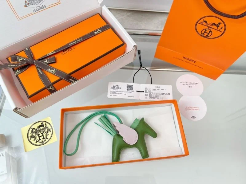 Hermes Handmade Pendant ModernLook 48132