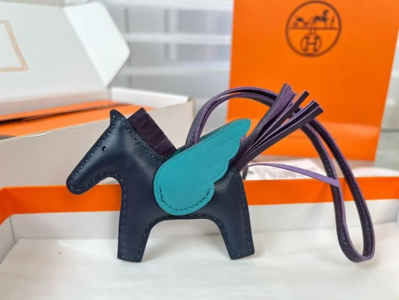 Hermes Handmade Pendant Sporty 48115