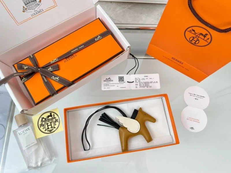 Popular Hermes Handmade Pendant 48120