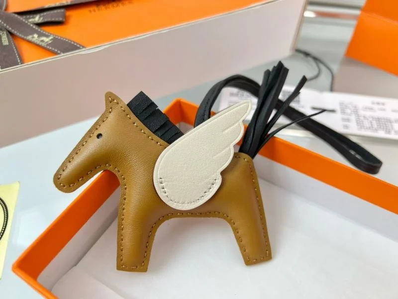 Popular Hermes Handmade Pendant 48120