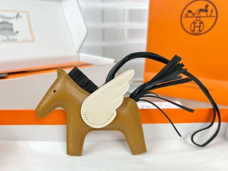 Popular Hermes Handmade Pendant 48120