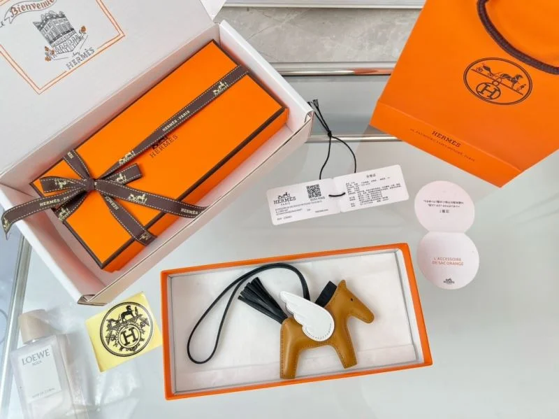 QuickDry Hermes Handmade Pendant 48126