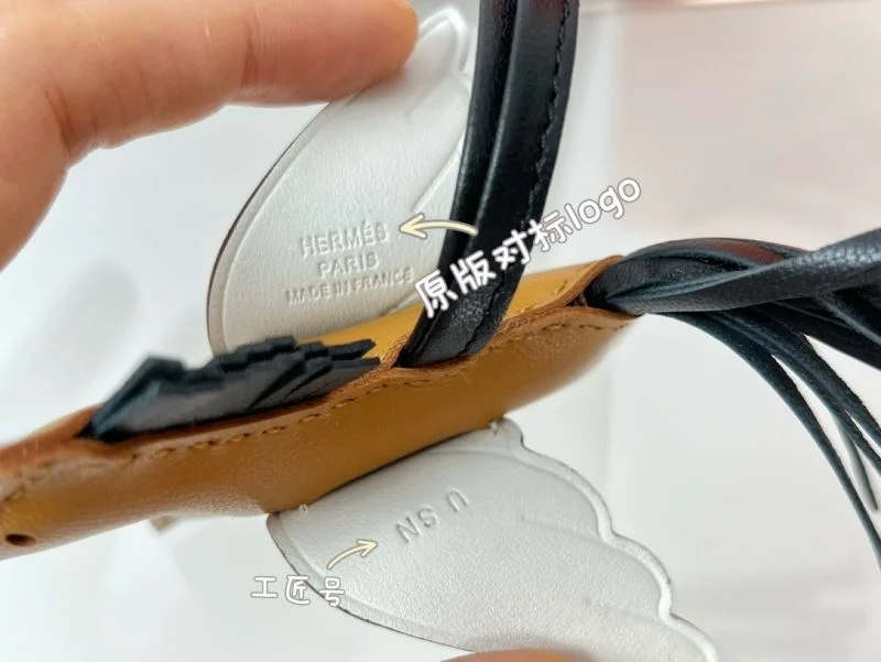 QuickDry Hermes Handmade Pendant 48126