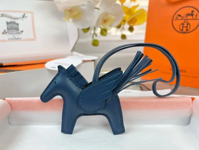Hermes Handmade Pendant SoftTouch 48116