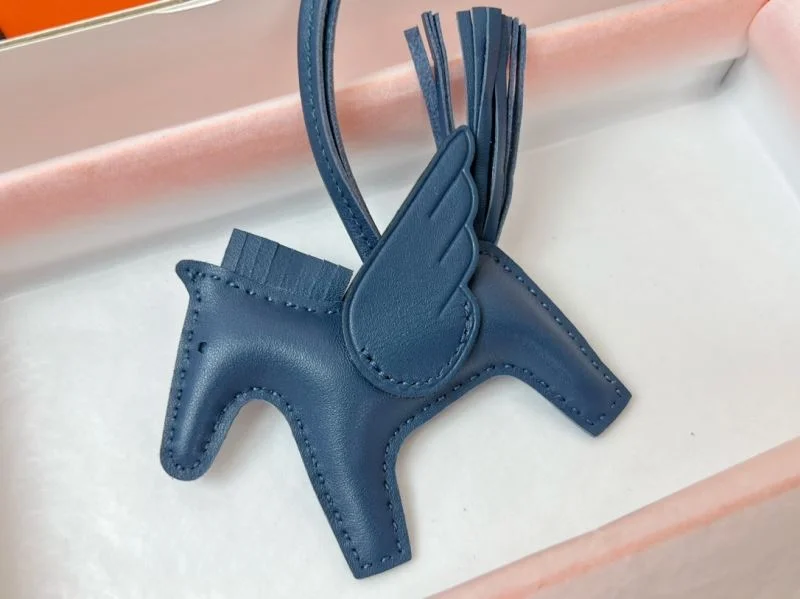 Hermes Handmade Pendant SoftTouch 48116