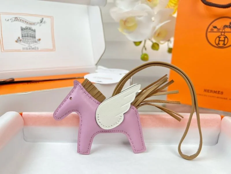 Hermes Handmade Pendant MoistureWicking 48111