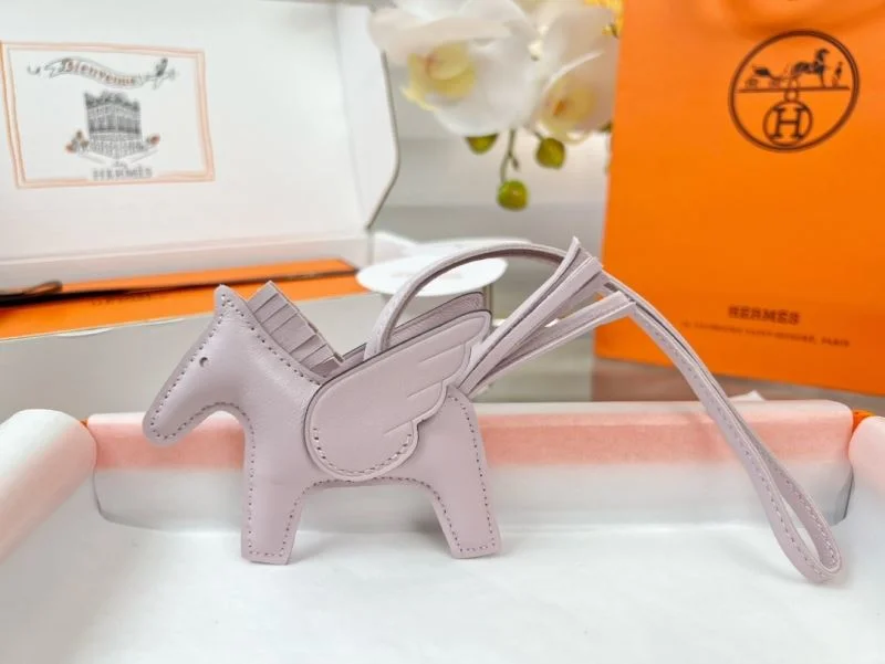 Hermes Handmade Pendant Effortless 48141