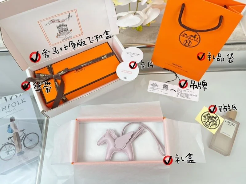 Hermes Handmade Pendant Effortless 48141