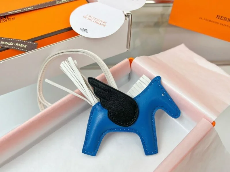 Unique Hermes Handmade Pendant 48101