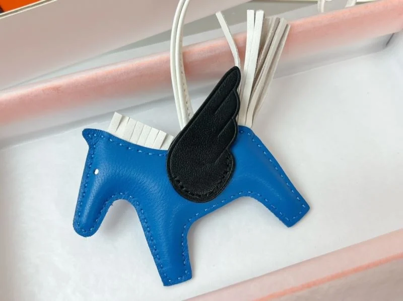 Unique Hermes Handmade Pendant 48101