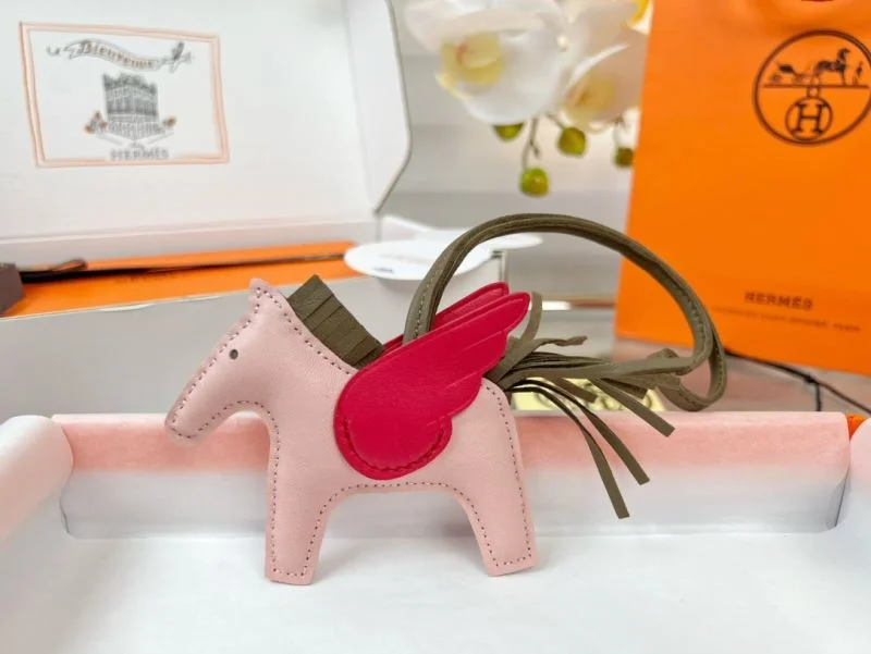 Hermes Handmade Pendant WeatherProof 48102