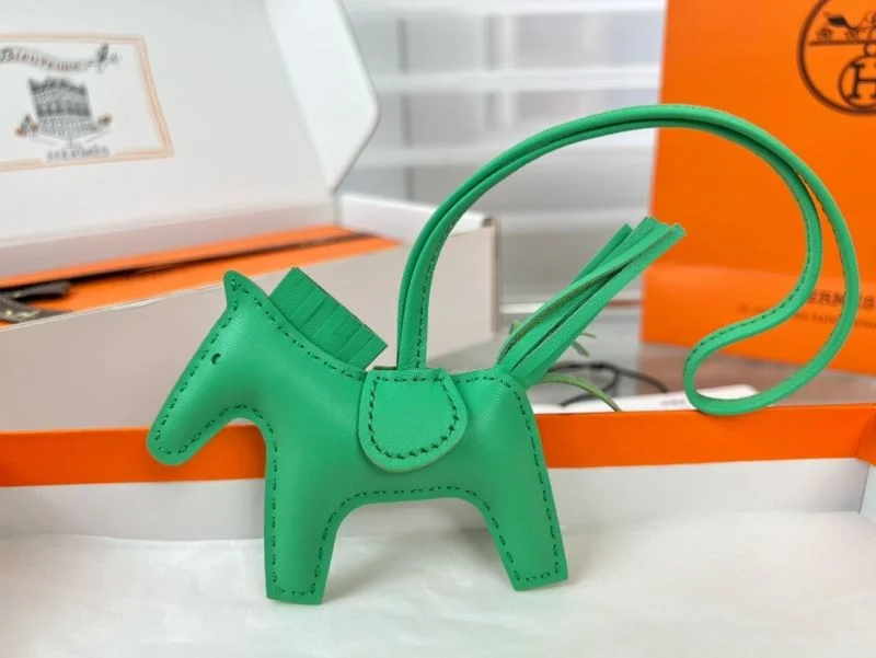Casual Hermes Handmade Pendant 48095