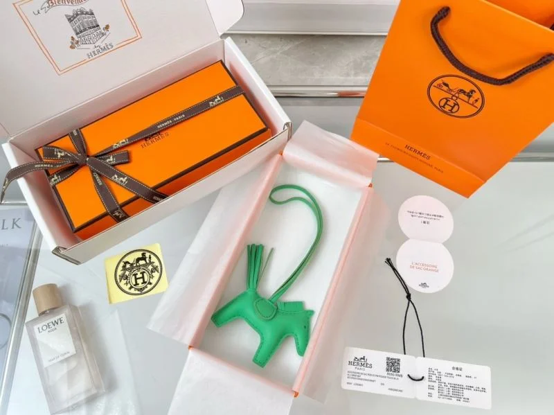 Casual Hermes Handmade Pendant 48095