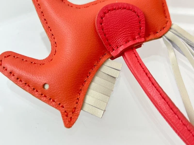 Hermes Handmade Pendant MoistureWicking 48090