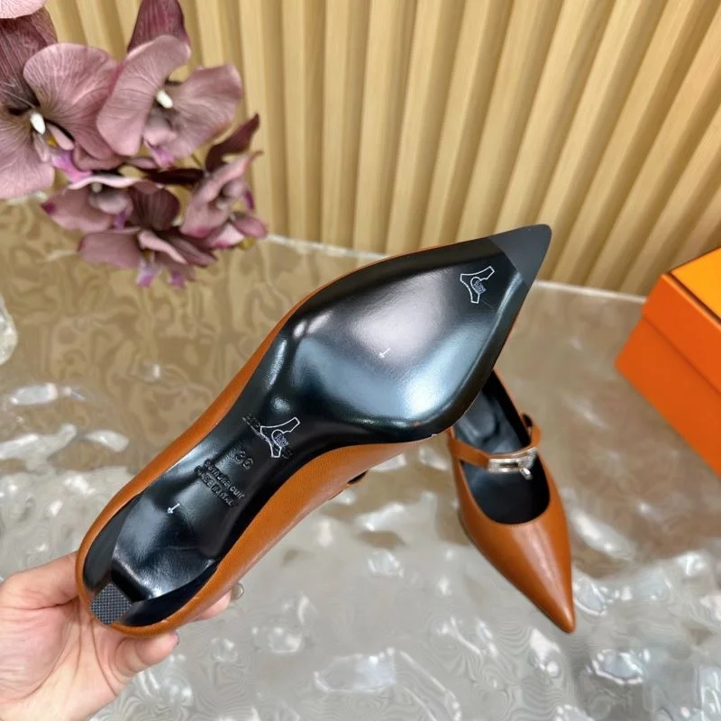 Hermes Heeled Shoes Breathable 27335