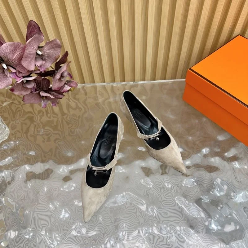 Versatile Hermes Heeled Shoes 27340