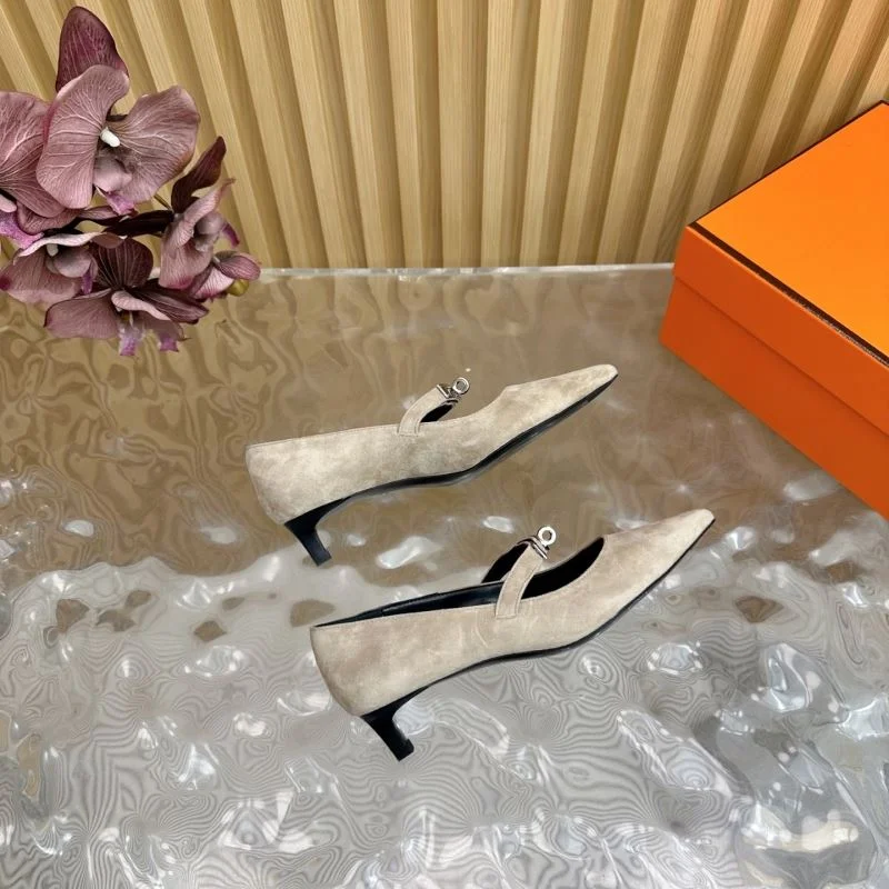 Versatile Hermes Heeled Shoes 27340