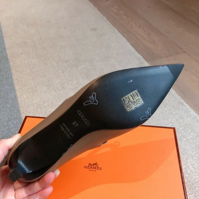SportInspired Hermes Heeled Shoes 27332