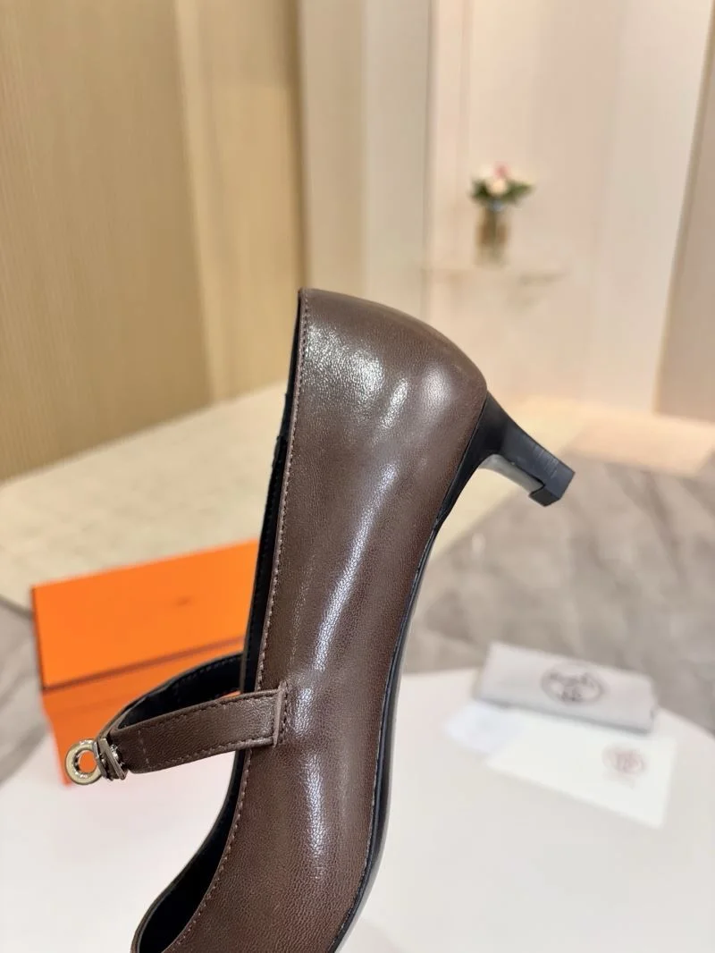 Hermes Heeled Shoes Durable 26695