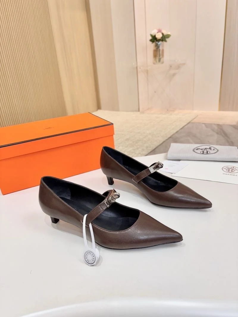 Hermes Heeled Shoes Durable 26695