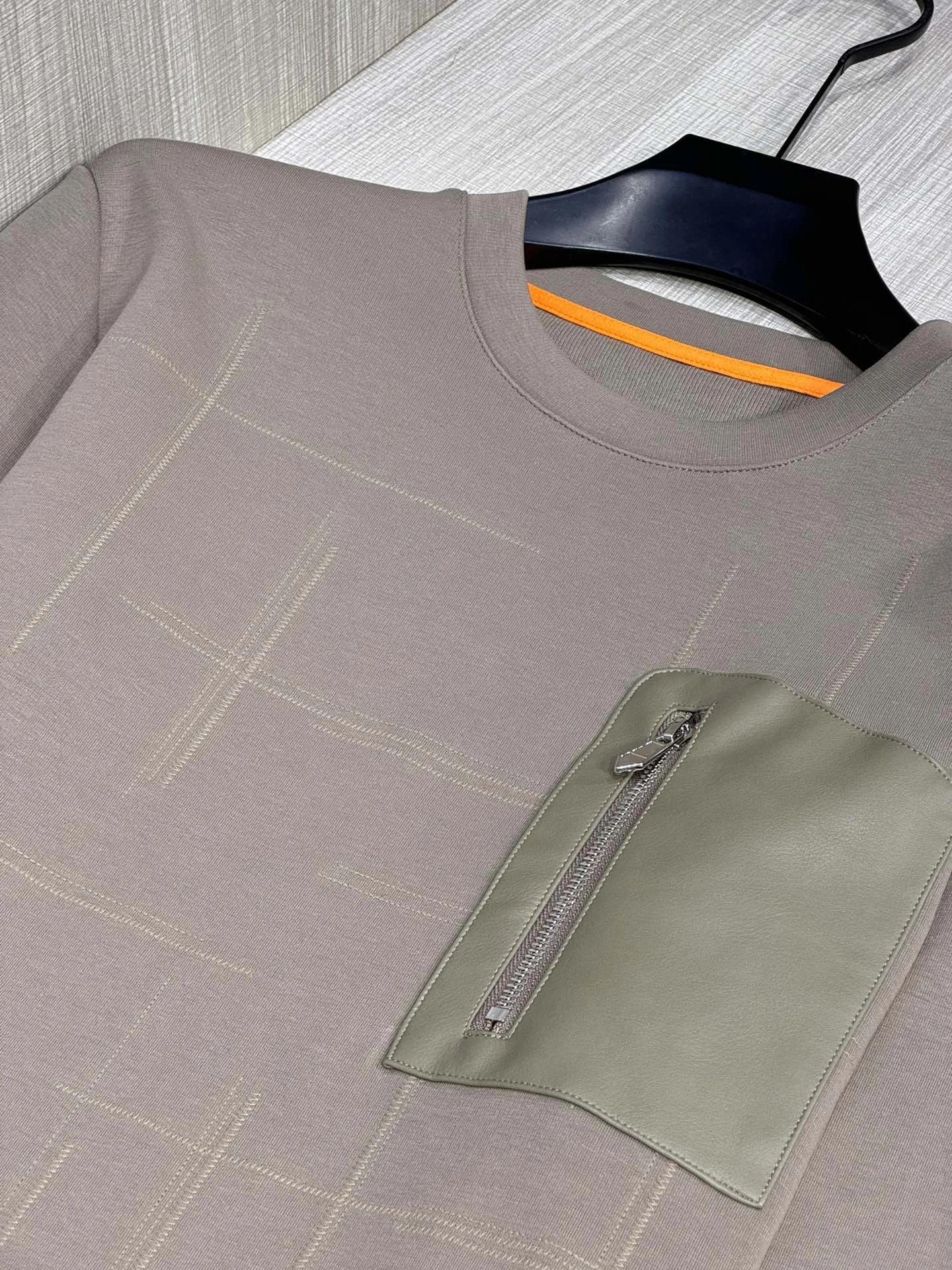 Hermes Hoodies Bold 130324