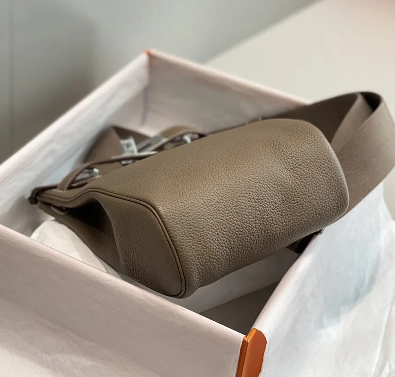 Minimalist Hermes Kelly Bags 48810
