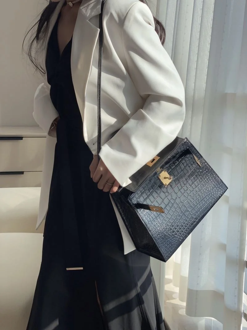 Minimalist Hermes Kelly Bags 48696